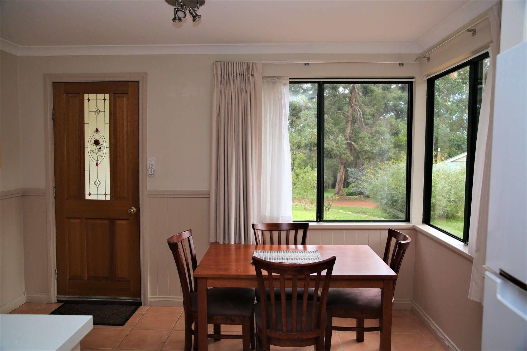 מרגרט ריבר Bushy Lake Chalets מראה חיצוני תמונה